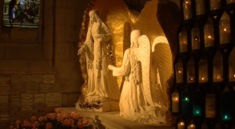 Better angle of the location and positioning of the Virgin Mary and Angel Gabriel